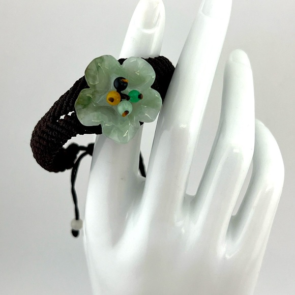 Green Floral  Adjustable Cord Bracelet - Picture 1 of 7